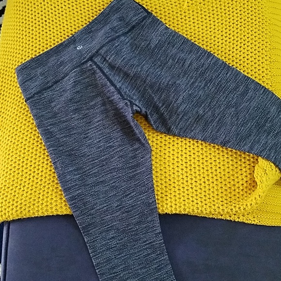 lululemon athletica Pants - Lululemon cropped pants